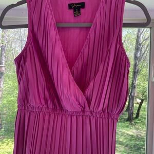 Pink Sleeveless Pleated Dress
